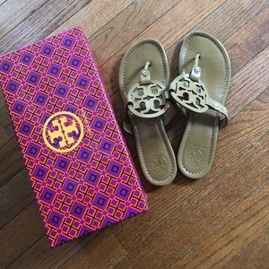 Tory Burch Miller-patent leather Tan sandal